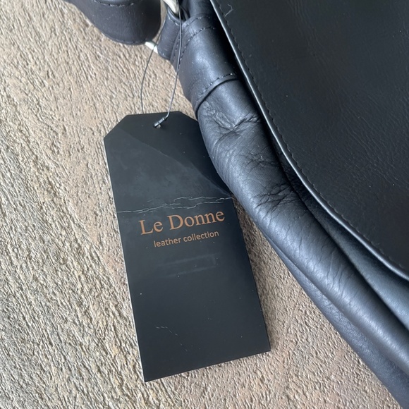 Le Donne Full Flap Over Shoulder Bag Black NWT - Picture 9 of 13